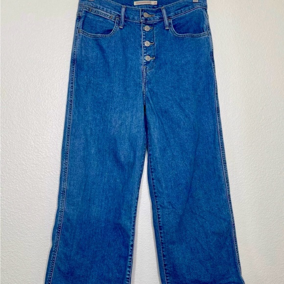 Levi's Wide Leg Crop - Picture 3 of 6